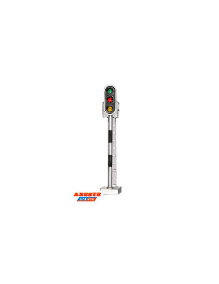 Three colours signal traffic light N
