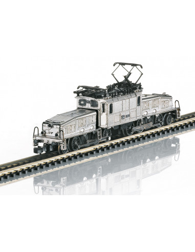 Class Ce 6/8 III Crocodile Electric Locomotive in a real platinum-plated Z